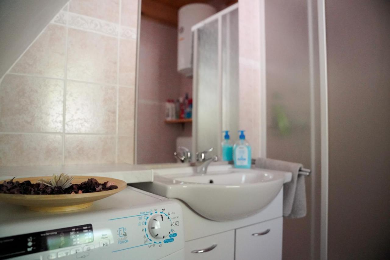 Holiday House Zeleni Gaj โบเว็ก ภายนอก รูปภาพ